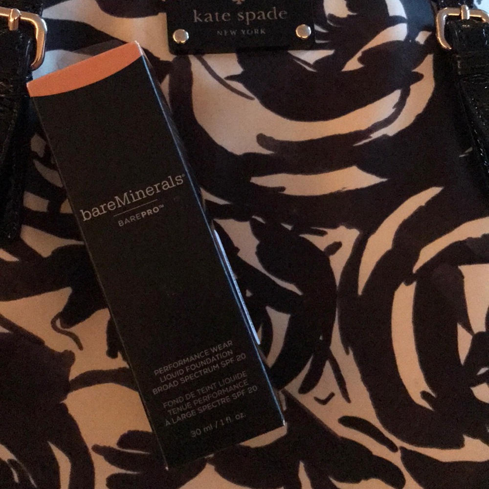 barePro Performance Wear Liquid Foundation *TOFFEE